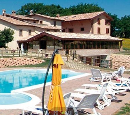 Il Vecchio Gelso Villa Fabriano Exteriör bild